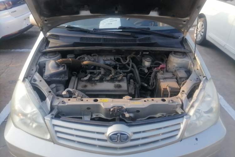 Used FAW Weile 2008 1.5L Manual Luxury Version Engine Bay