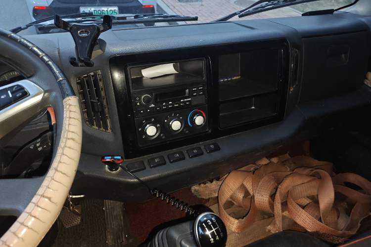 Used FAW Weile  Audio And AC Panel