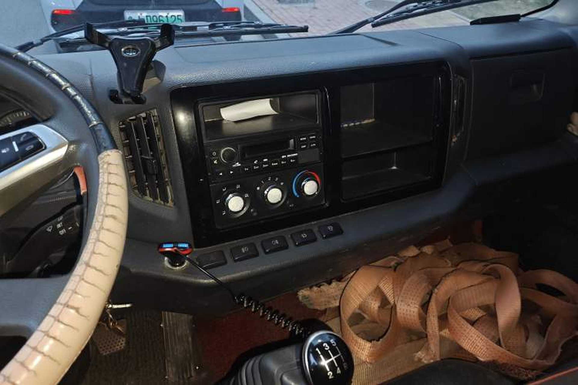 Used FAW Weile  Audio And AC Panel