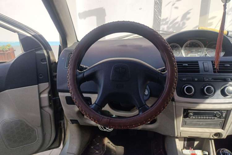 Used FAW Weizhi 2008 Hatchback 1.3L Manual Elite Model Steering Wheel