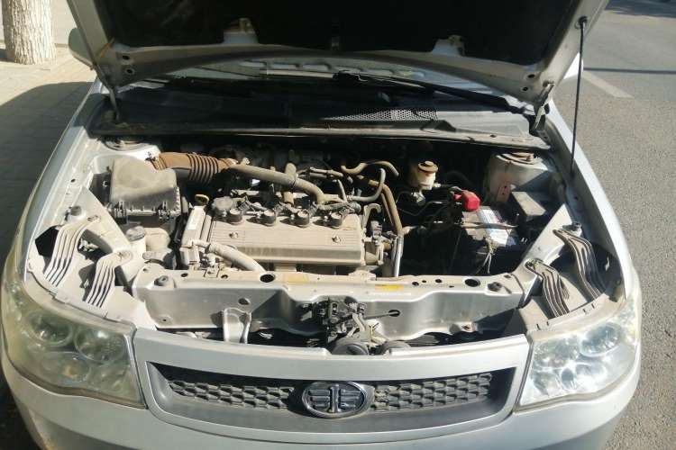 Used FAW Weizhi 2008 Hatchback 1.3L Manual Elite Model Engine Bay