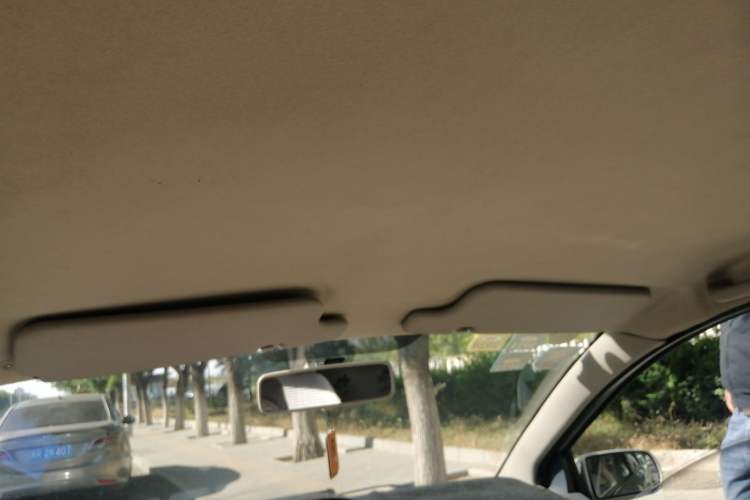 Used FAW Weizhi 2008 Hatchback 1.3L Manual Elite Model Headliner