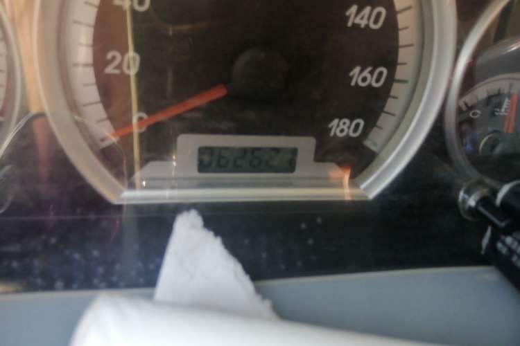 Used FAW Weizhi 2008 Hatchback 1.3L Manual Elite Model Odometer Close Up