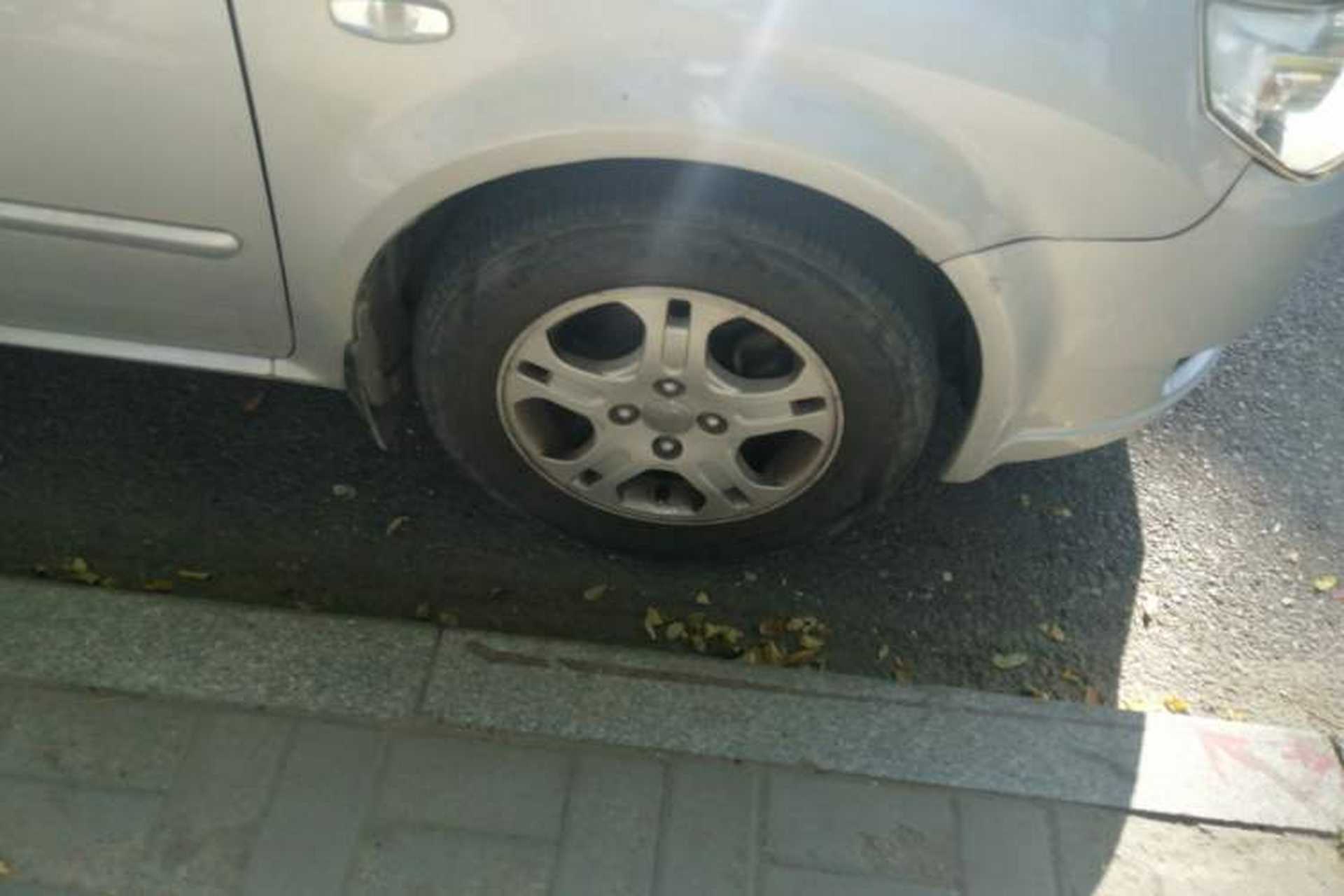 Used FAW Weizhi 2008 Hatchback 1.3L Manual Elite Model Right Front Wheel Hub