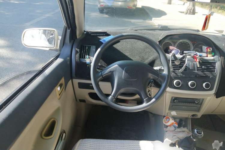 Used FAW Weizhi 2008 Hatchback 1.3L Manual Elite Model Steering Wheel