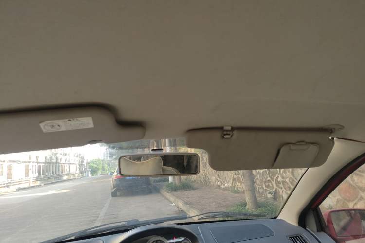 Used FAW Weizhi 2009 Hatchback 1.5L Manual Elite Model Headliner