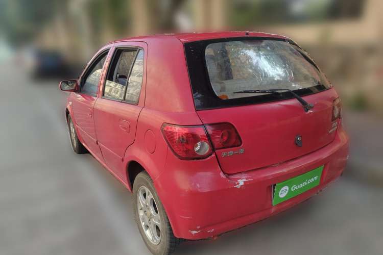 Used FAW Weizhi 2009 Hatchback 1.5L Manual Elite Model Rear Left 45 Deg