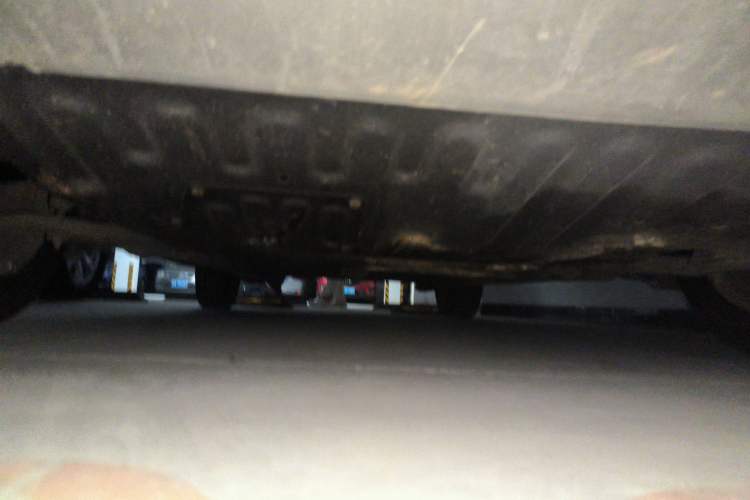 Used FAW Weizhi 2009 Sedan 1.5L Manual Elite Model Chassis Front