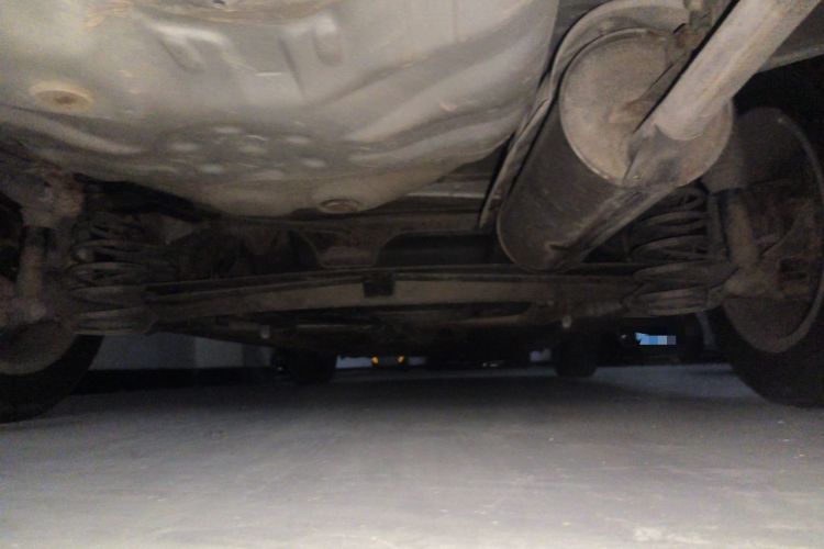 Used FAW Weizhi 2009 Sedan 1.5L Manual Elite Model Chassis Rear