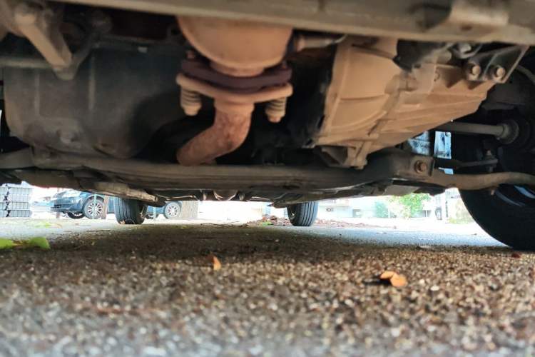 Used FAW Weizhi 2011 Sedan 1.5L Manual Standard Model Chassis Front