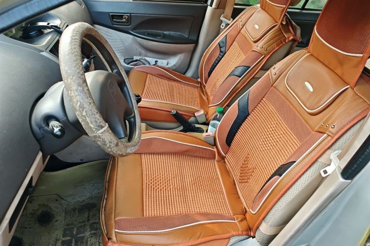 Used FAW Weizhi 2011 Sedan 1.5L Manual Standard Model Left Front Seat