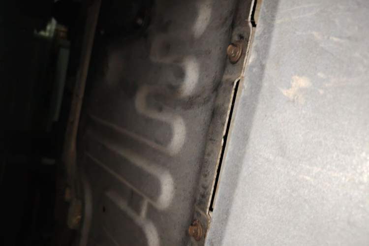 Used FAW Weizhi 2011 Sedan 1.5L Manual Elite Model Chassis Front