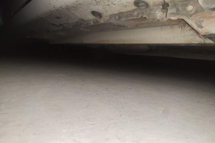 Used FAW Weizhi 2011 Sedan 1.5L Manual Elite Model Chassis Front Right
