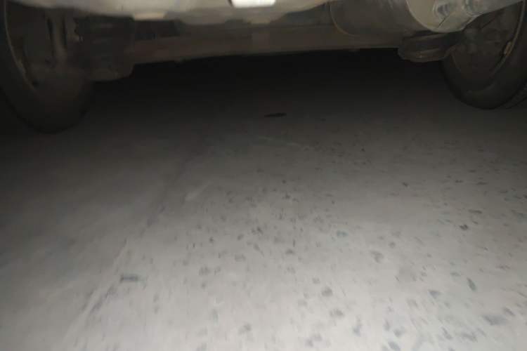 Used FAW Weizhi 2011 Sedan 1.5L Manual Elite Model Chassis Rear