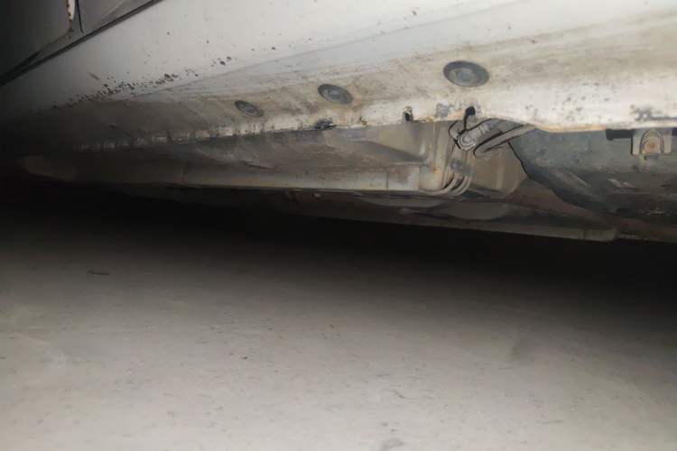 Used FAW Weizhi 2011 Sedan 1.5L Manual Elite Model Chassis Rear Left