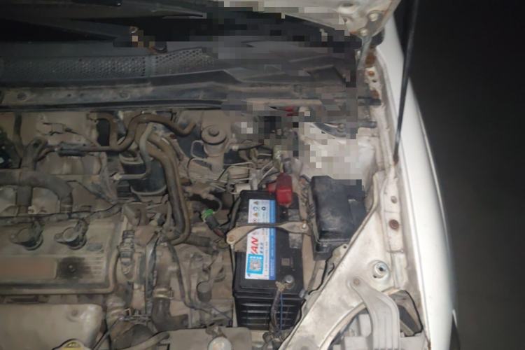 Used FAW Weizhi 2011 Sedan 1.5L Manual Elite Model Engine Bay Left