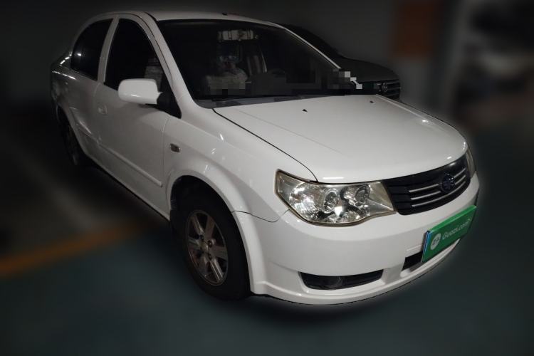 Used FAW Weizhi 2011 Sedan 1.5L Manual Elite Model Front Right 45 Deg