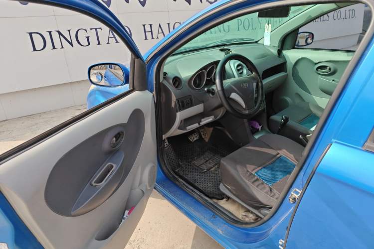 Used FAW Weizhi V2 2010 1.3L AMT Flagship Version Driver Seat
