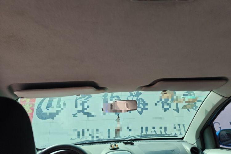 Used FAW Weizhi V2 2010 1.3L AMT Flagship Version Headliner
