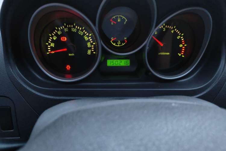 Used FAW Weizhi V2 2010 1.3L Manual Comfort Edition Odometer Close Up