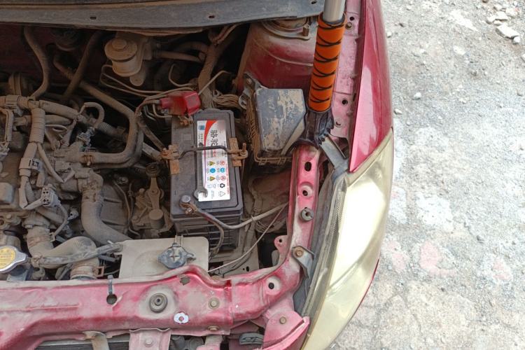 Used FAW Weizhi V2 2010 1.3L Manual Comfort Edition Engine Bay Left