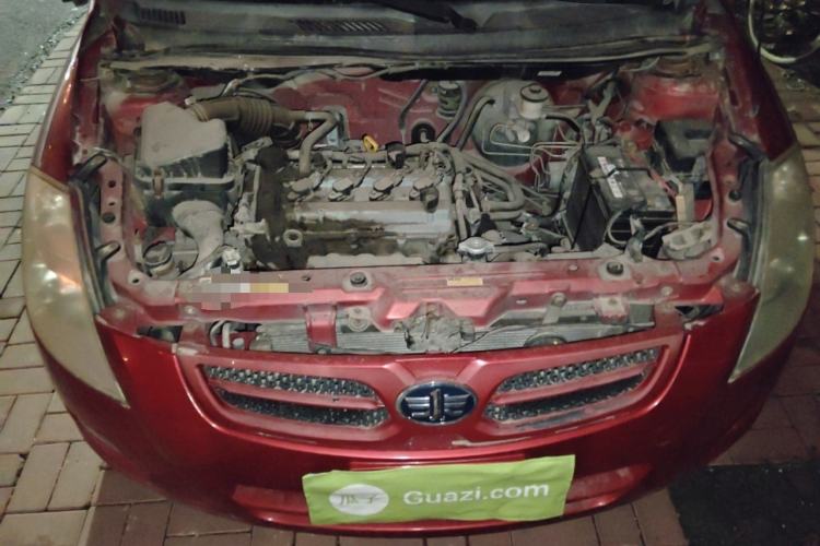 Used FAW Weizhi V2 2010 1.3L Manual Luxury Version Engine Bay