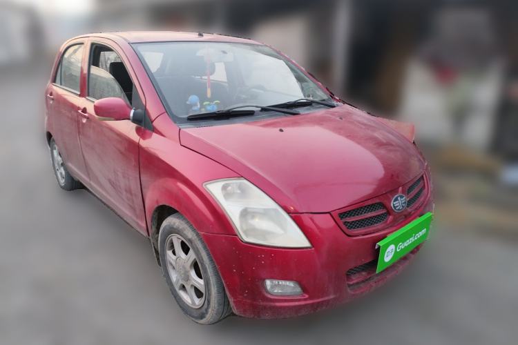 Used FAW Weizhi V2 2010 1.3L Manual Luxury Version Front Right 45 Deg