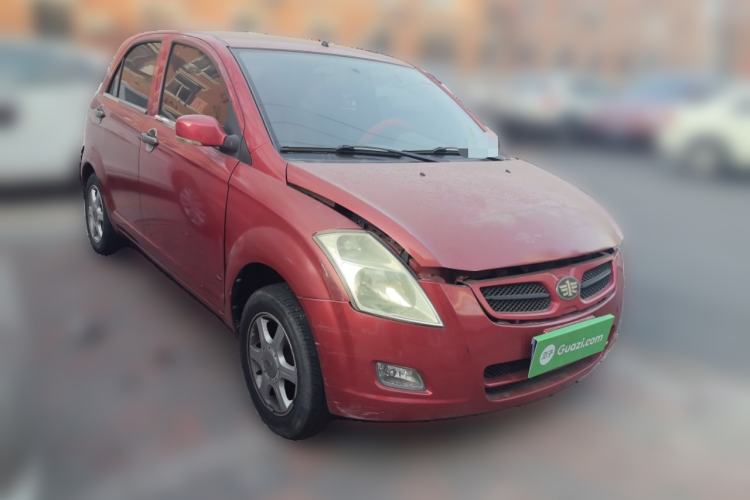 Used FAW Weizhi V2 2010 1.3L Manual Luxury Version Front Right 45 Deg