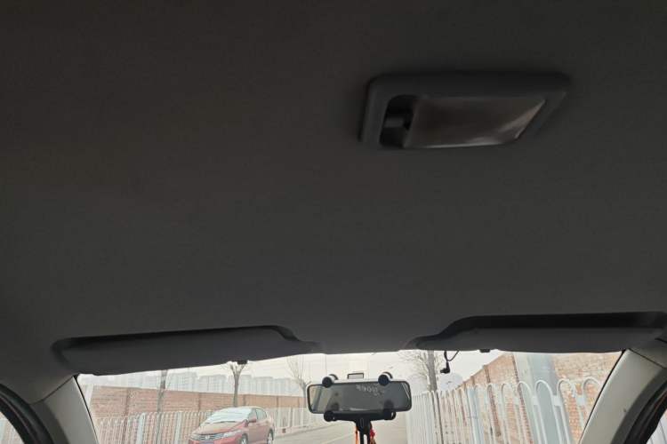 Used FAW Weizhi V2 2010 1.3L Manual Comfort Edition Headliner