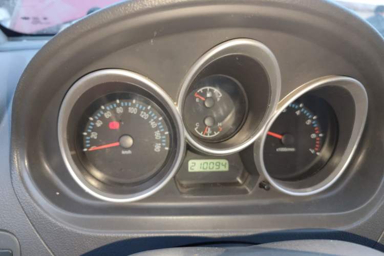 Used FAW Weizhi V2 2010 1.3L Manual Luxury Version Instrument Cluster