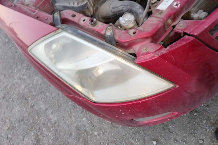 Used FAW Weizhi V2 2010 1.3L Manual Luxury Version Right Front Headlight