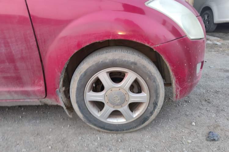 Used FAW Weizhi V2 2010 1.3L Manual Luxury Version Right Front Wheel Hub