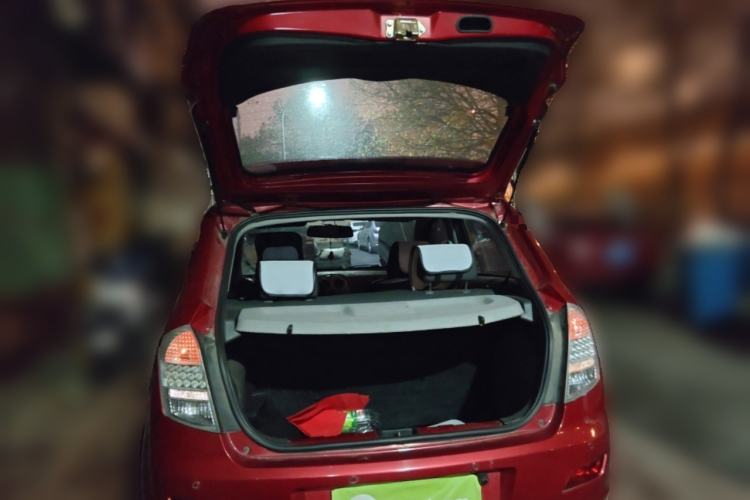 Used FAW Weizhi V2 2010 1.3L Manual Luxury Version Trunk