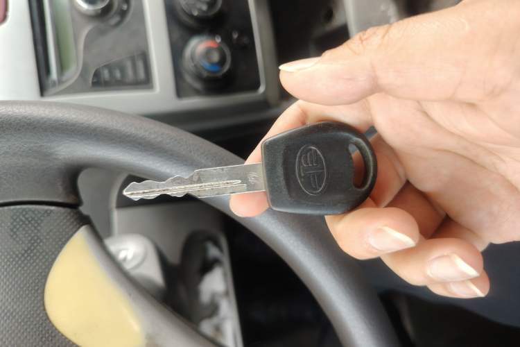 Used FAW Weizhi V2 2010 1.3L Manual Luxury Version Vehicle Key
