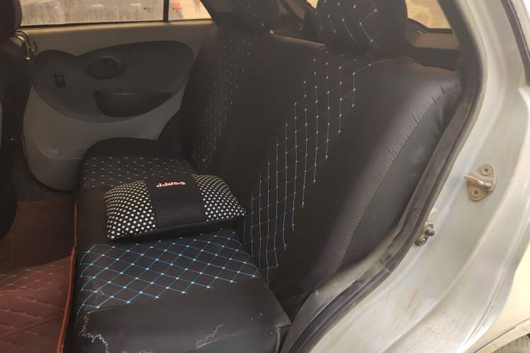 Used FAW Weizhi V2 2010 1.3L Manual Luxury Version Left Rear Seat