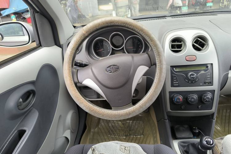 Used FAW Weizhi V2 2010 1.3L Manual Comfort Edition Steering Wheel