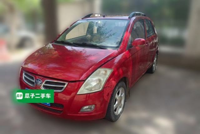 Used FAW Weizhi V2 2012 CROSS 1.3L Manual Luxury Model