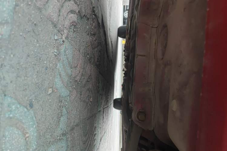 Used FAW Weizhi V2 2012 CROSS 1.3L AMT Flagship Model Chassis Rear