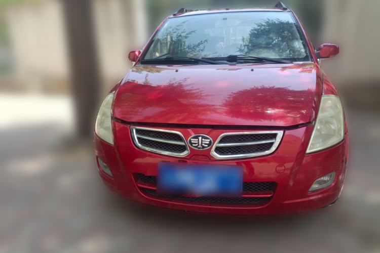 Used FAW Weizhi V2 2012 CROSS 1.3L Manual Luxury Model Front