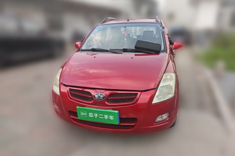 Used FAW Weizhi V2 2012 CROSS 1.3L AMT Flagship Model Front