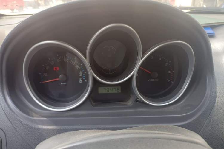 Used FAW Weizhi V2 2012 CROSS 1.3L Manual Luxury Model Instrument Cluster