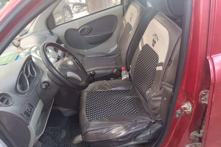 Used FAW Weizhi V2 2012 CROSS 1.3L Manual Luxury Model Left Front Seat