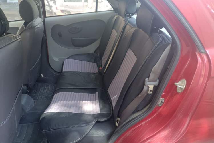 Used FAW Weizhi V2 2012 CROSS 1.3L Manual Luxury Model Left Rear Seat