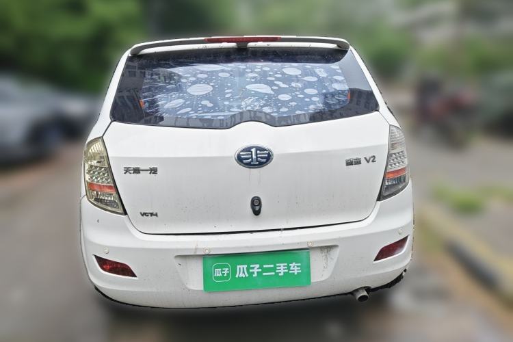 Used FAW Weizhi V2 2012 CROSS 1.3L Manual Luxury Model Rear