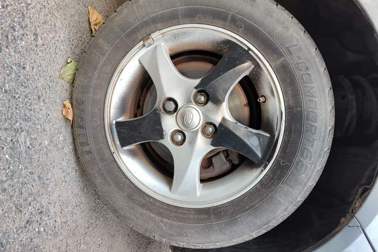 Used FAW Weizhi V5 2012 1.5L Manual Elite Edition Right Front Wheel Hub