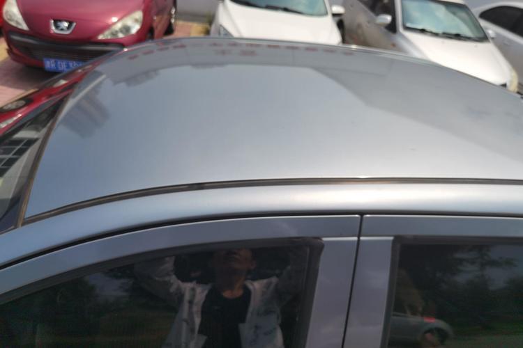 Used FAW Weizhi V5 2012 1.5L Manual Elite Edition Roof