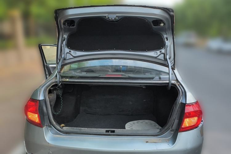 Used FAW Weizhi V5 2012 1.5L Manual Elite Edition Trunk