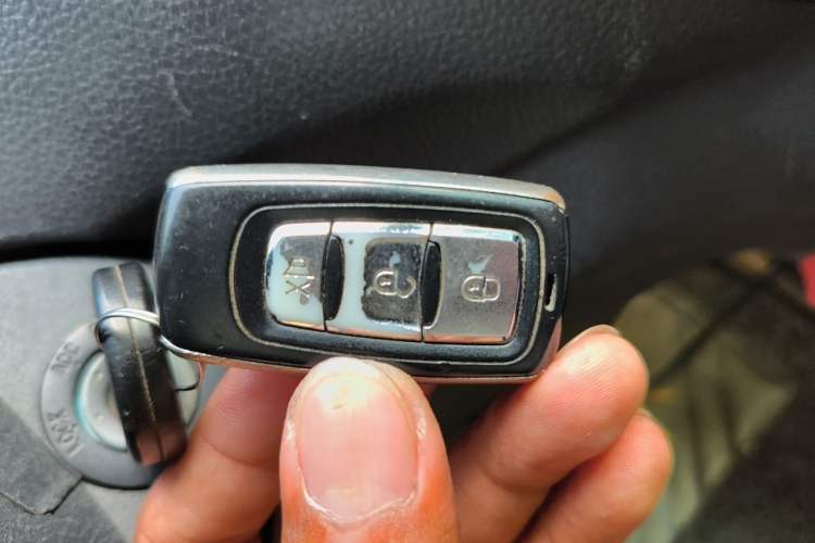 Used FAW Weizhi V5 2012 1.5L Manual Elite Edition Vehicle Key