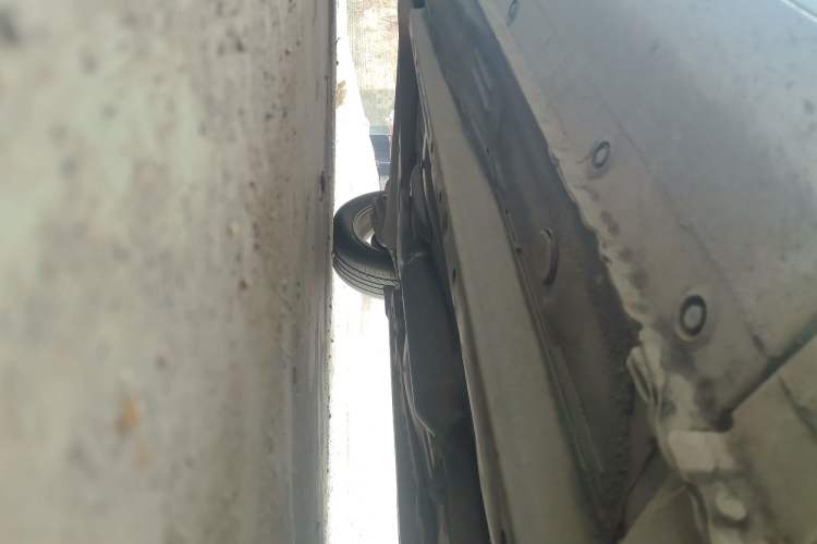 Used FAW Weizhi V5 2012 1.5L Manual Standard Edition Chassis Front Right