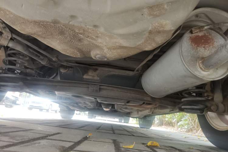 Used FAW Weizhi V5 2012 1.5L AMT Flagship Edition Chassis Rear